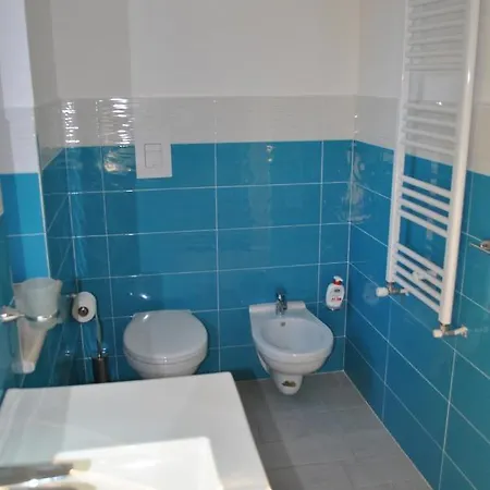 Puteoli House 게스트하우스 4*
