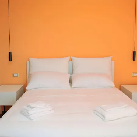Puteoli House 게스트하우스 4*